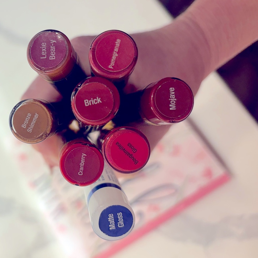 Lipsense bundle with 2 glosses